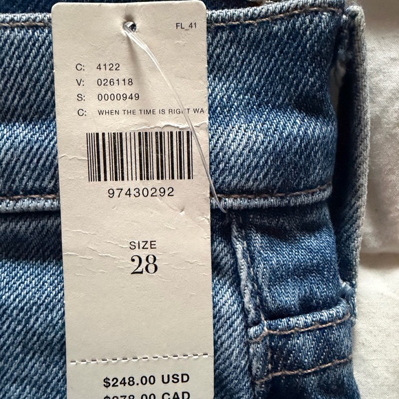 MOTHER The Dazzler Mid-Rise Straight-Leg Jeans - Picture 3 of 7